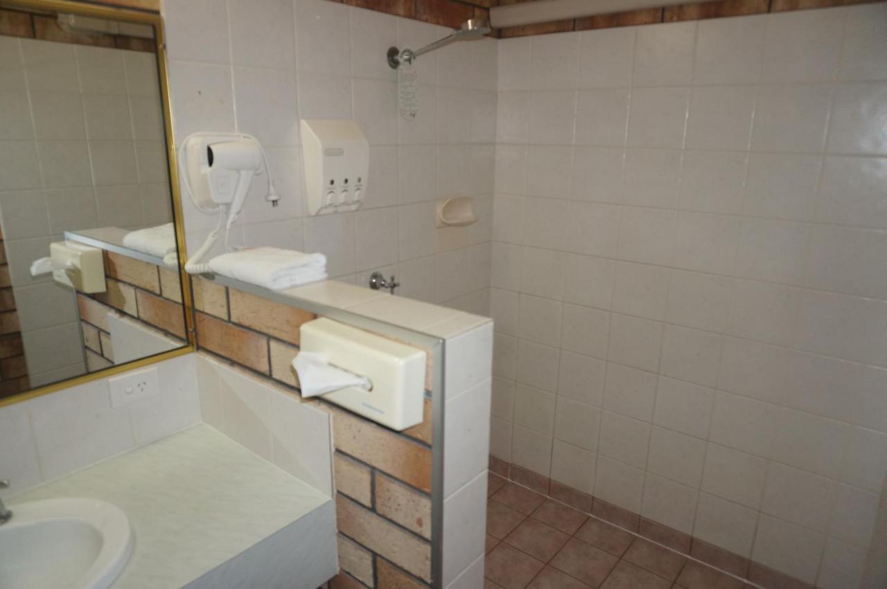 Miles Outback Motel Phòng bức ảnh